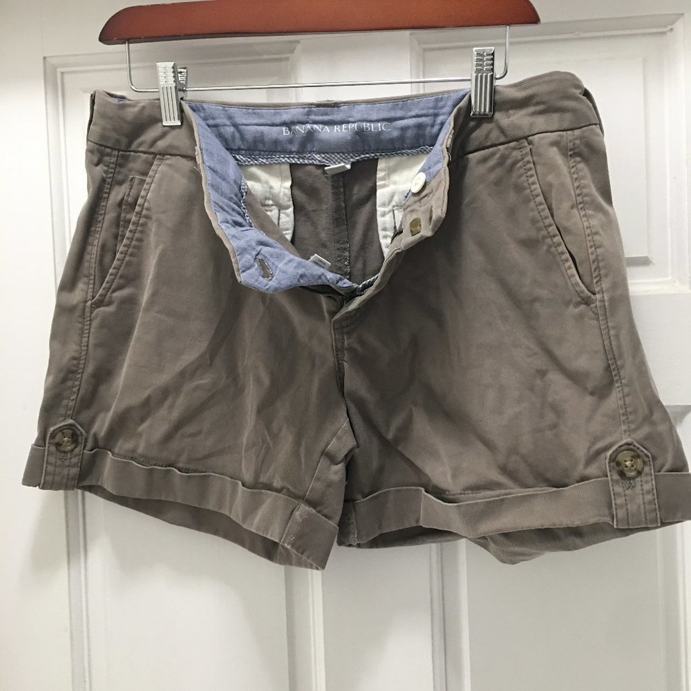 Banana Republic Classic shorts